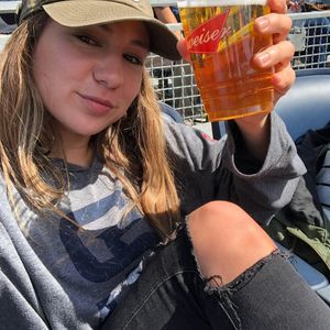 Meet your Posher, Alyssa